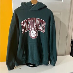 H&M Forest Green Hogwarts Sweatshirt
